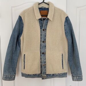 Levis Blue and Off-White Sherpa Panel Trucker Jacket